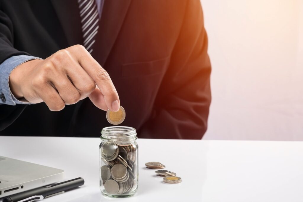 Why Hiring a Tax Consultant in Abu Dhabi Can Save You Money